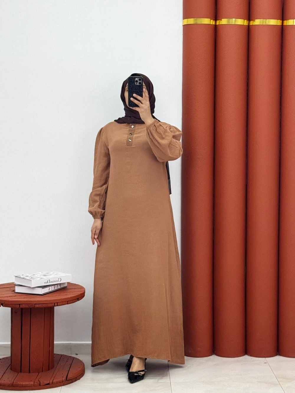2222 Müslin yarım dügmeli caramel