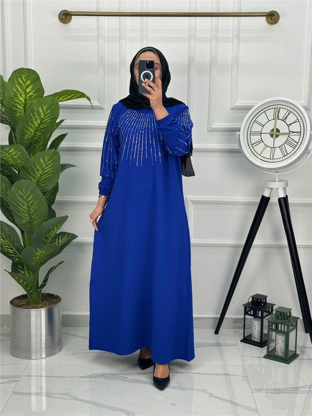 099 Zara Krep Kumaş Ön Kısmı Taş Detaylı Şık Elbise Mavi