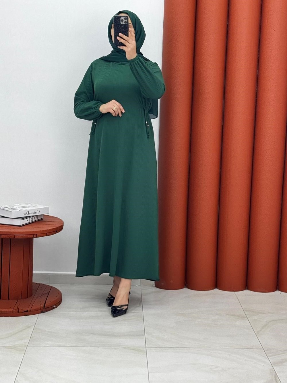 8900 Örme yandan lastikli elbise yeşil