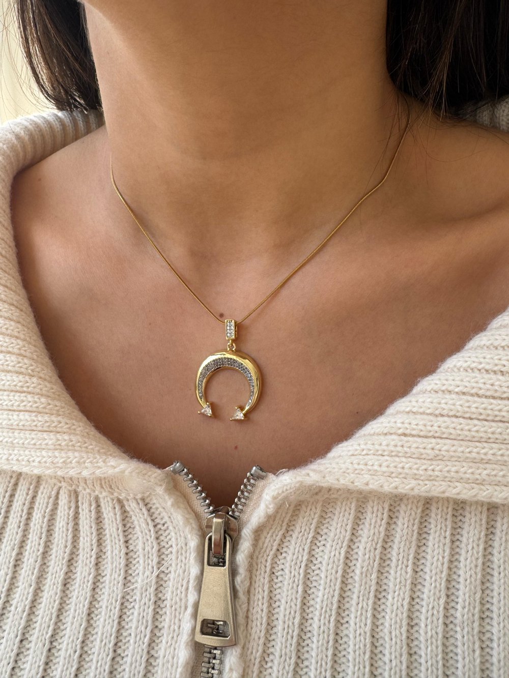 Çelik Taşlı Ay Kolye