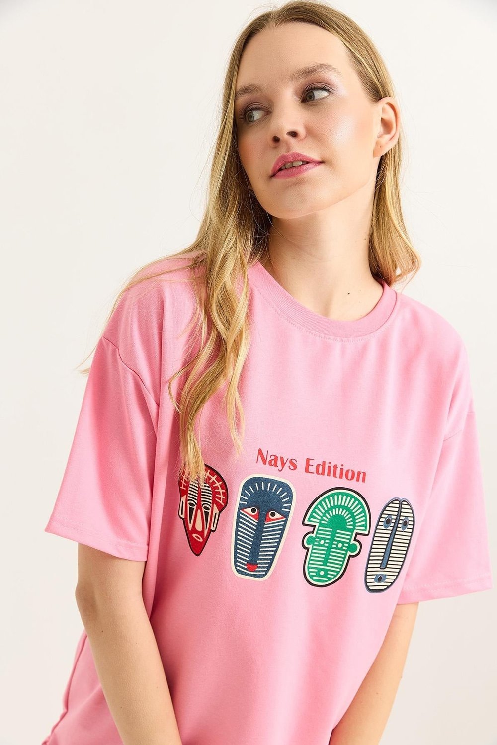 Pembe Baskılı Oversize Tişört