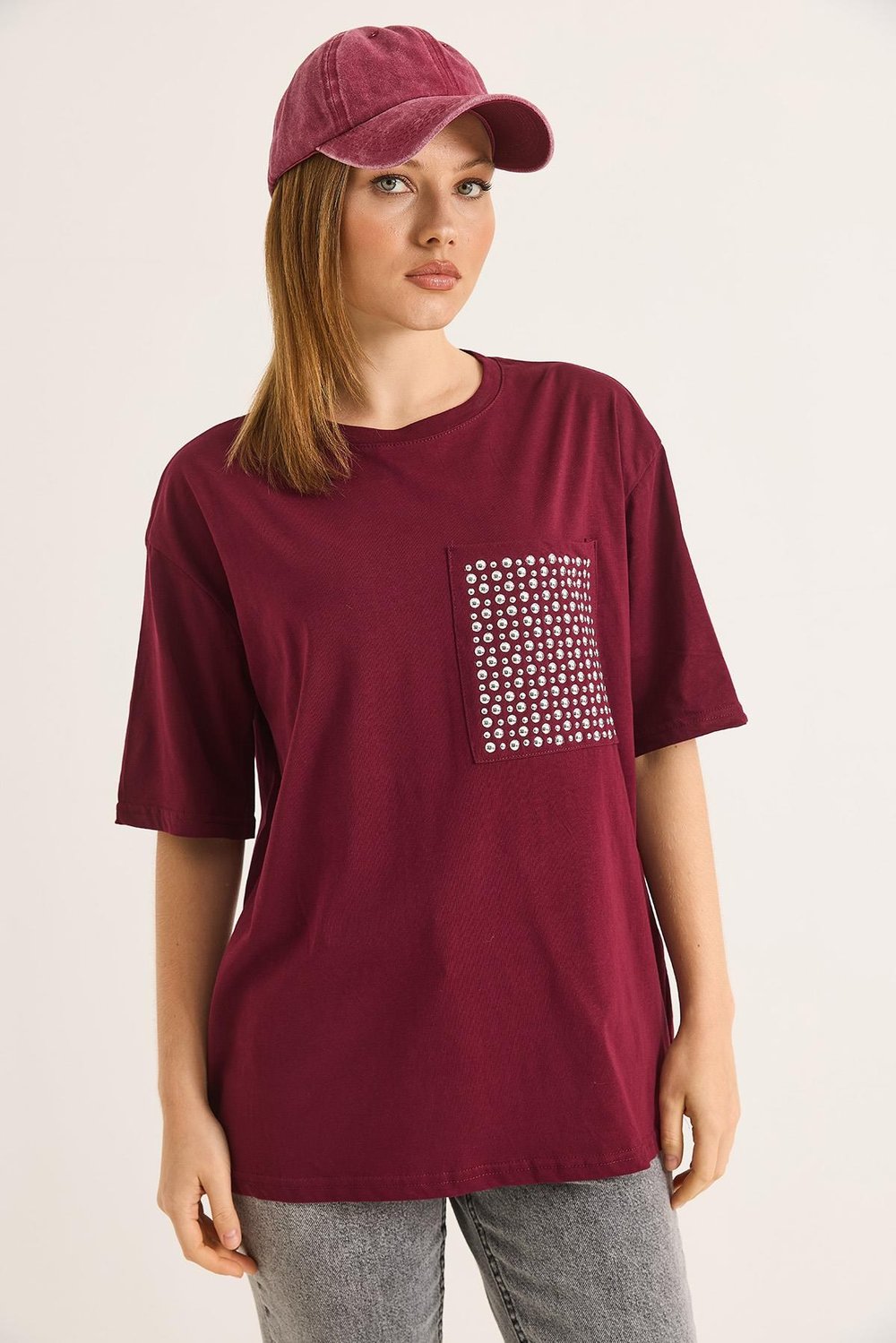 Bordo Taşlı Cepli Tişört