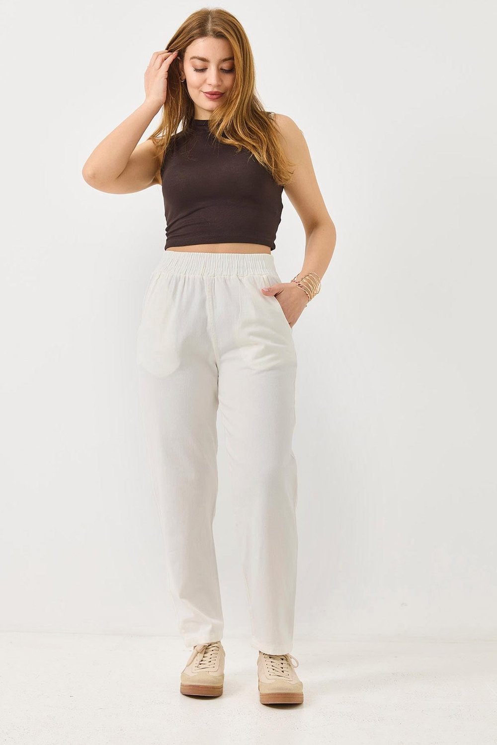 Beyaz Beli Lastikli Mom Pantolon