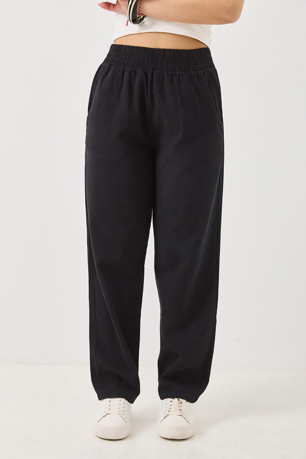 Siyah Beli Lastikli Mom Pantolon