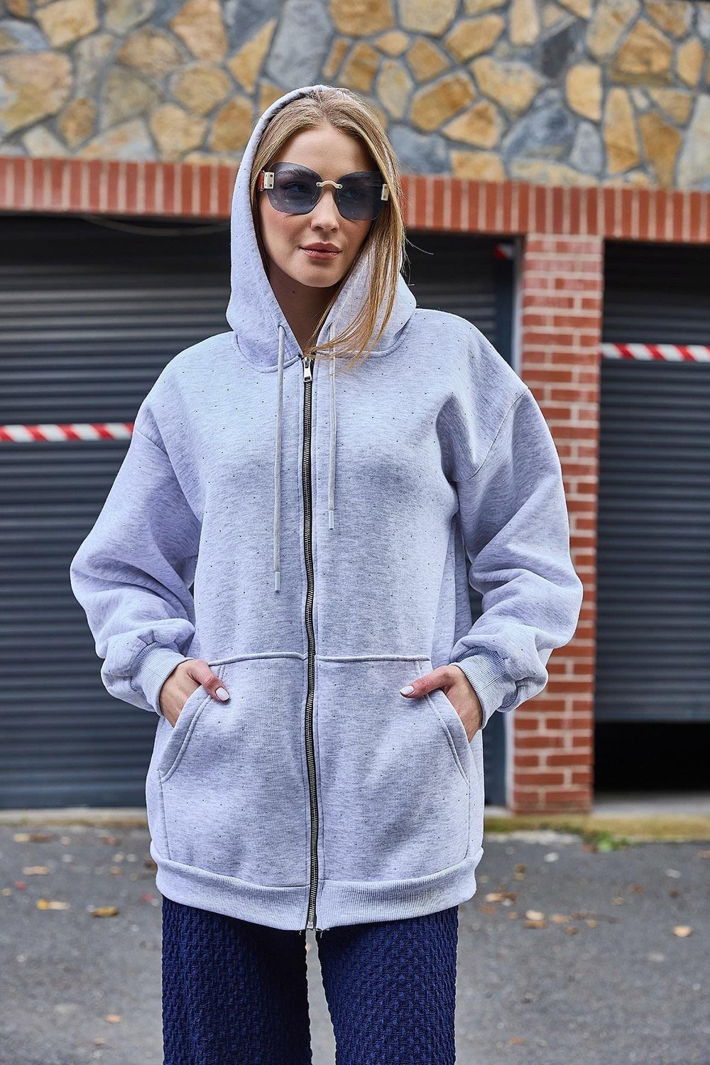 Gri Taş Detaylı Oversize Hırka