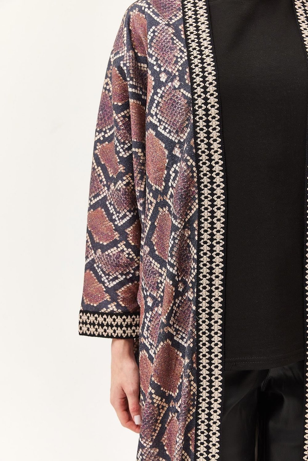 Mürdüm Şerit Detaylı Kimono