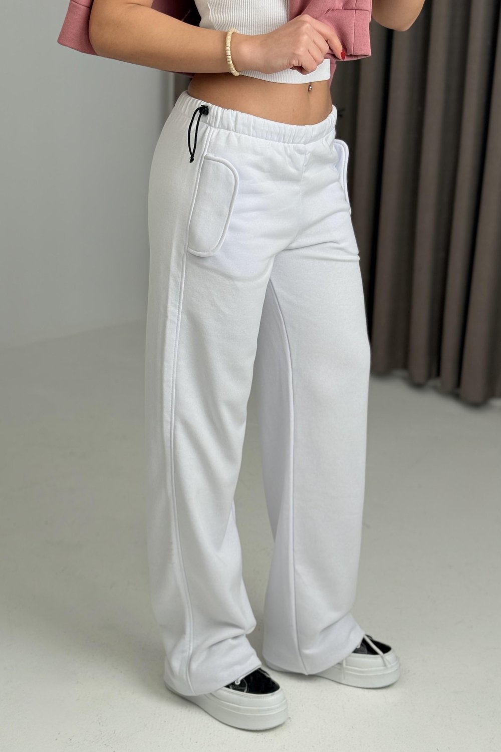 Beyaz Beli Lastikli Eşofman Pantolon