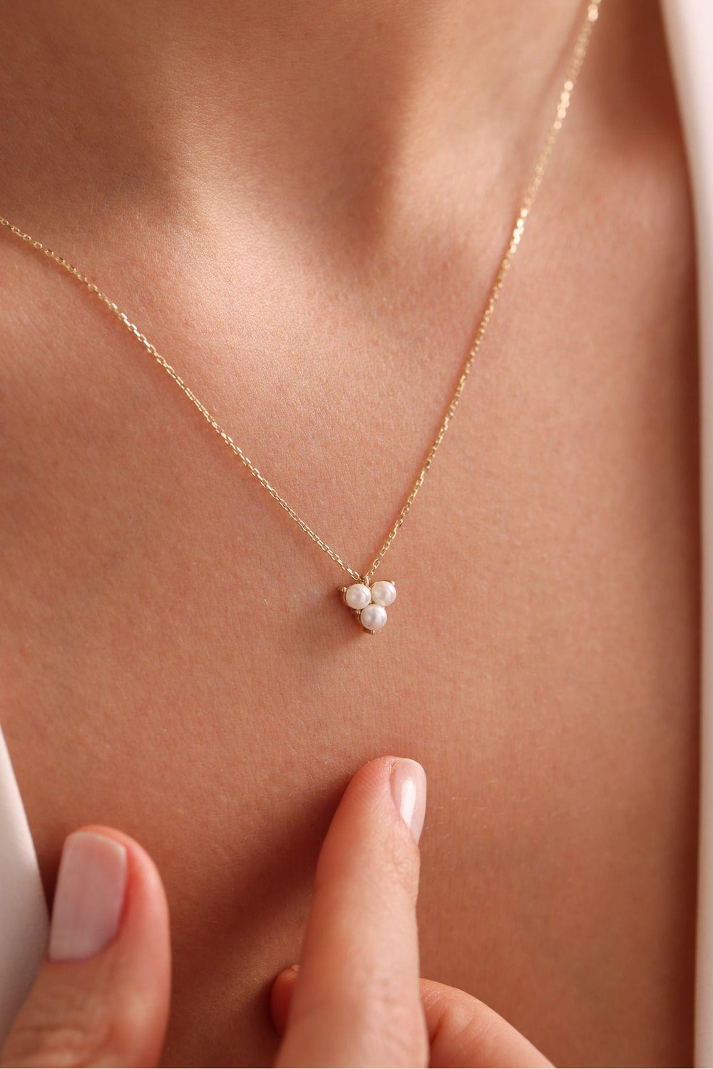 3 Pearlli Minimalist Necklace