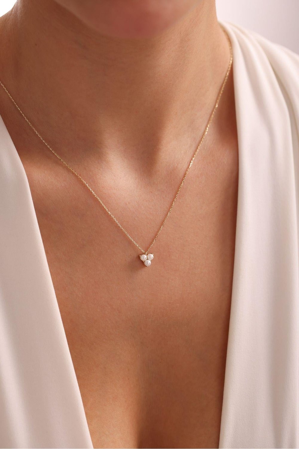 3 Pearlli Minimalist Necklace