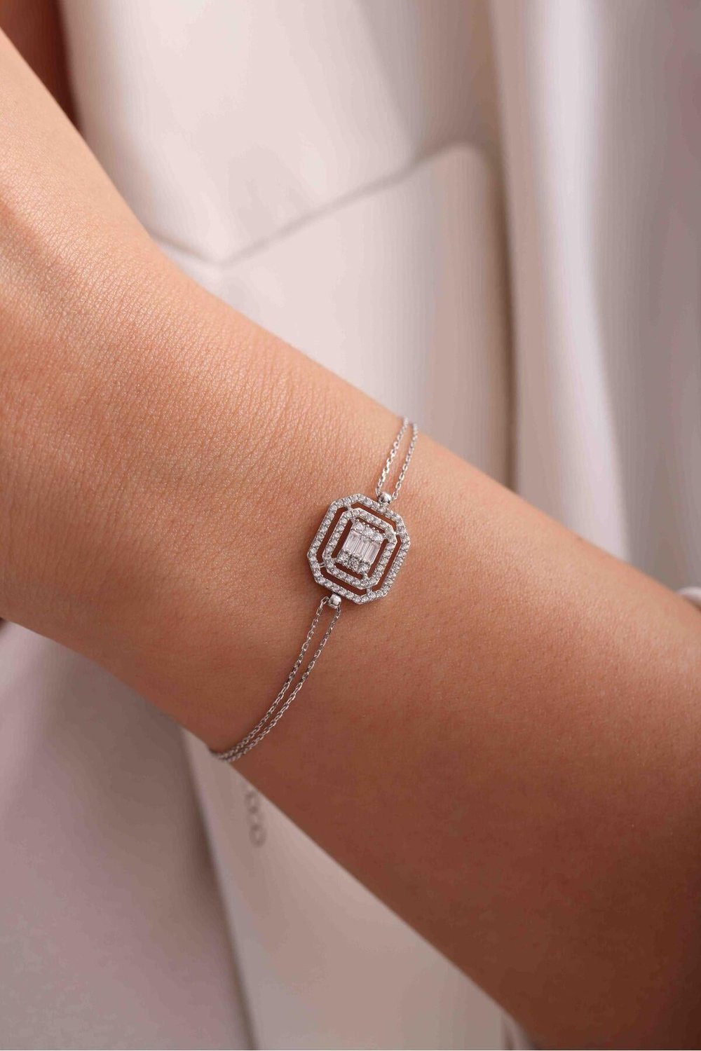 Baget Stone 2 Sıra Hayalet Beyaz Gold Bracelet
