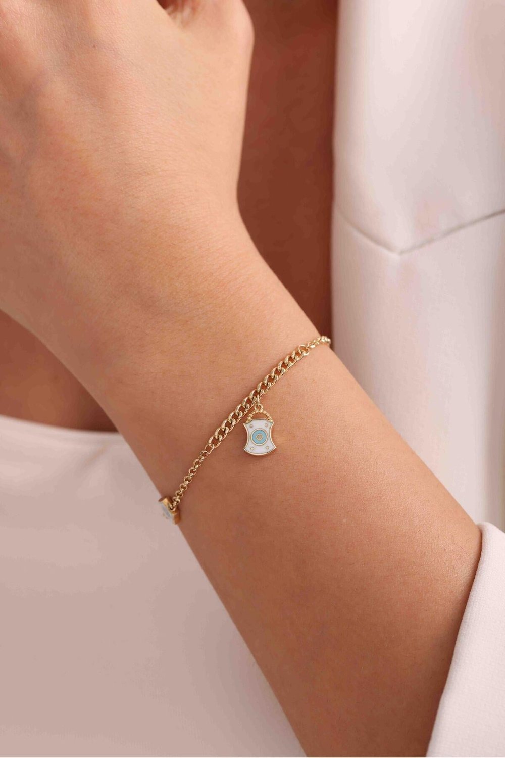 Beyaz Mineli Yıldız Çanta Sallantılı Bracelet