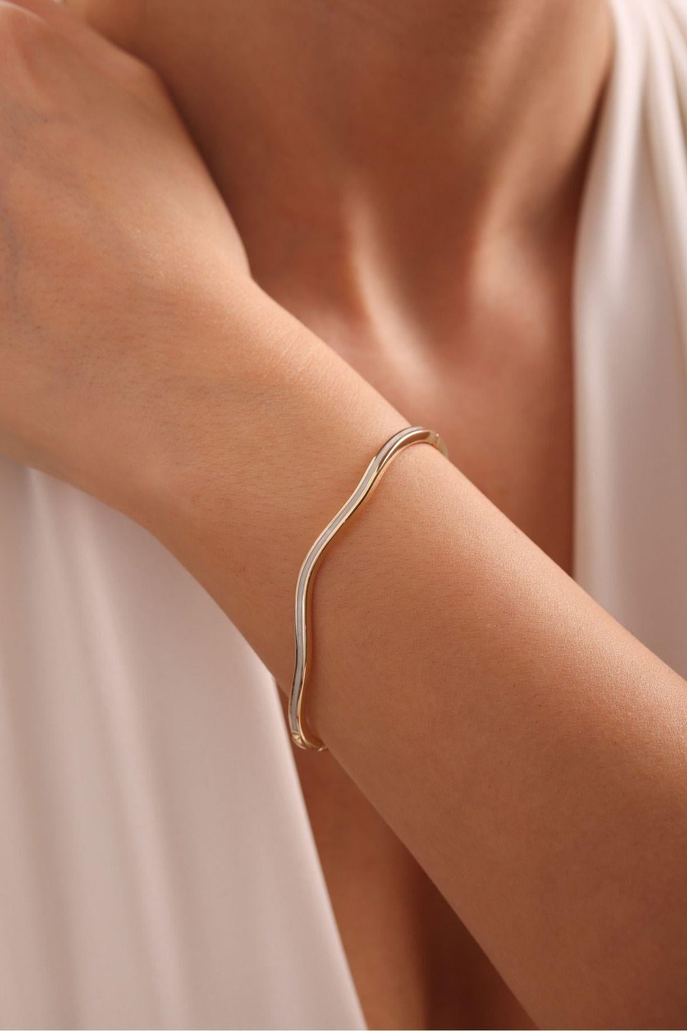 Dalga Model Beyaz Sedef Mineli Waand  Bangle