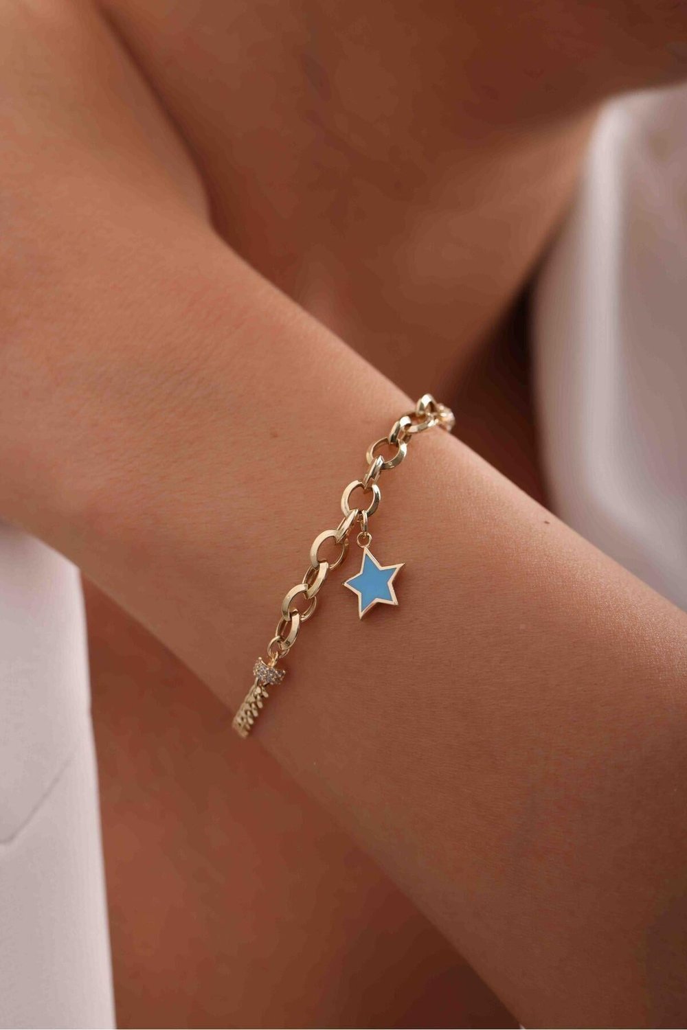 Mavi Mineli Yıldız Sallantılı Charm Beyaz Stone Gurmet and Halkalı Bracelet