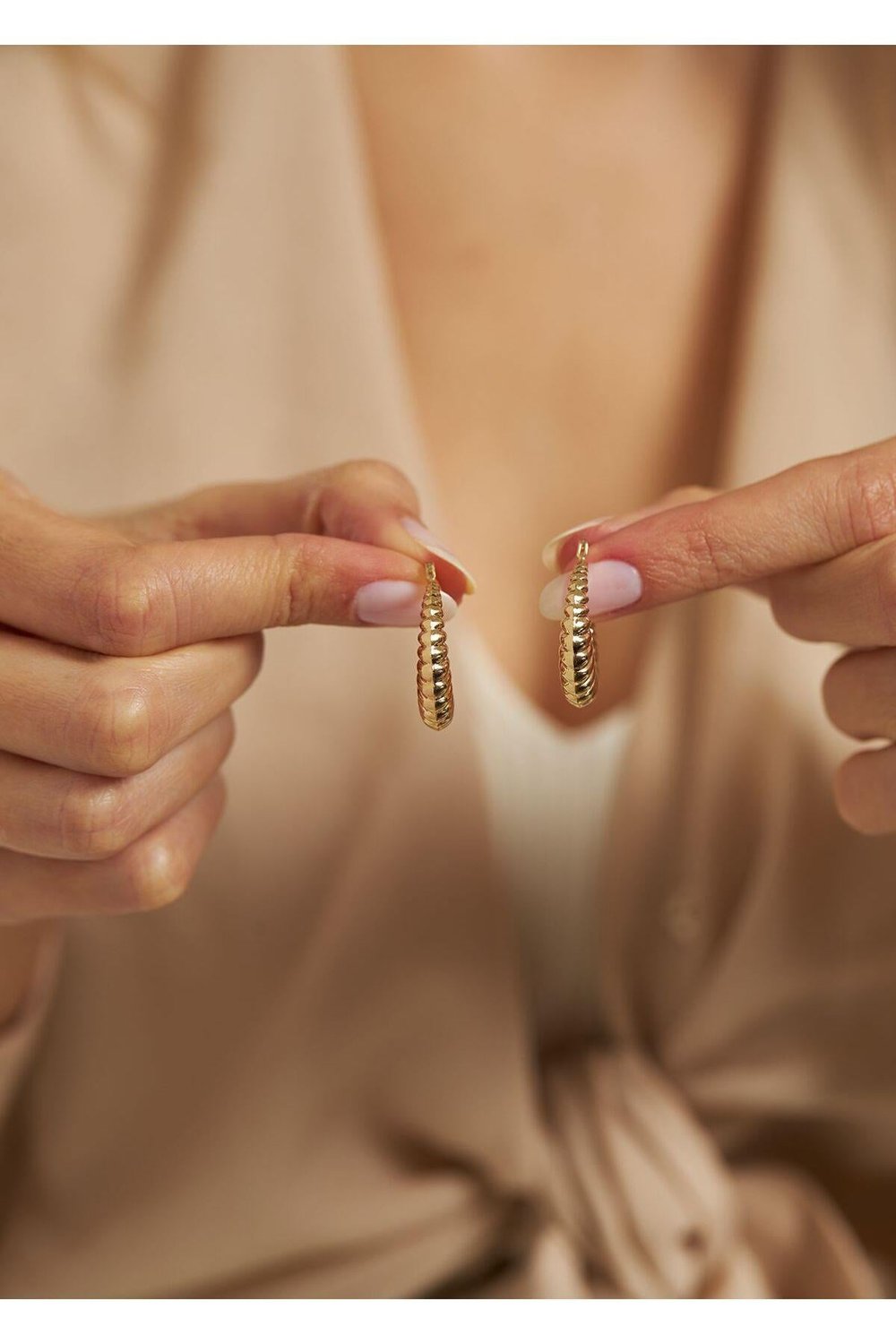 Midye Kadın Earring