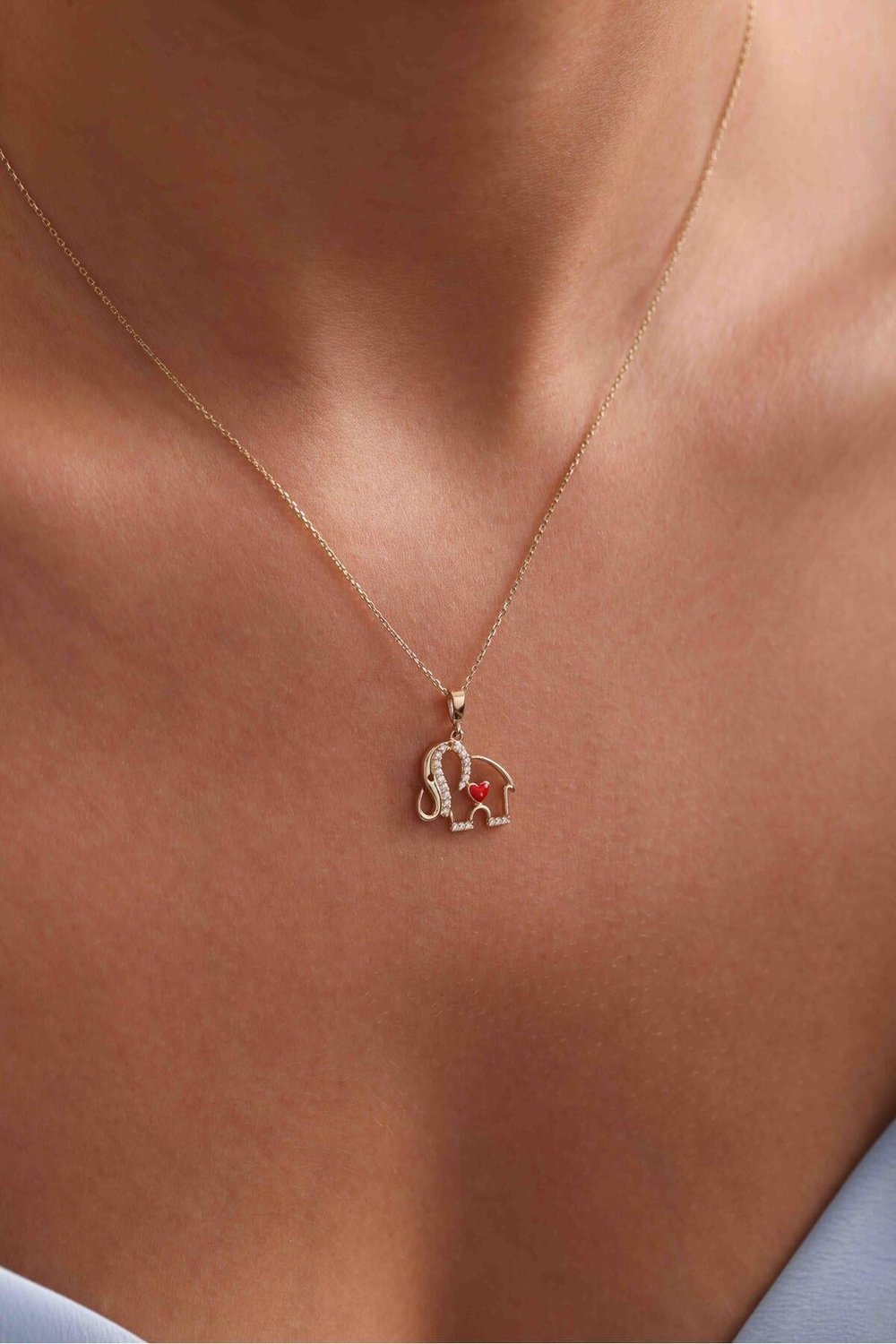 Mineli Kırmızı Kalpli Stone Fil Necklace 45 cm