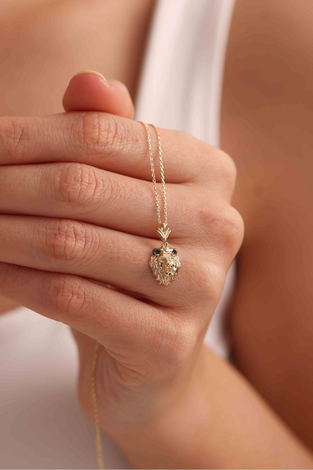 Mini Aslan Necklace