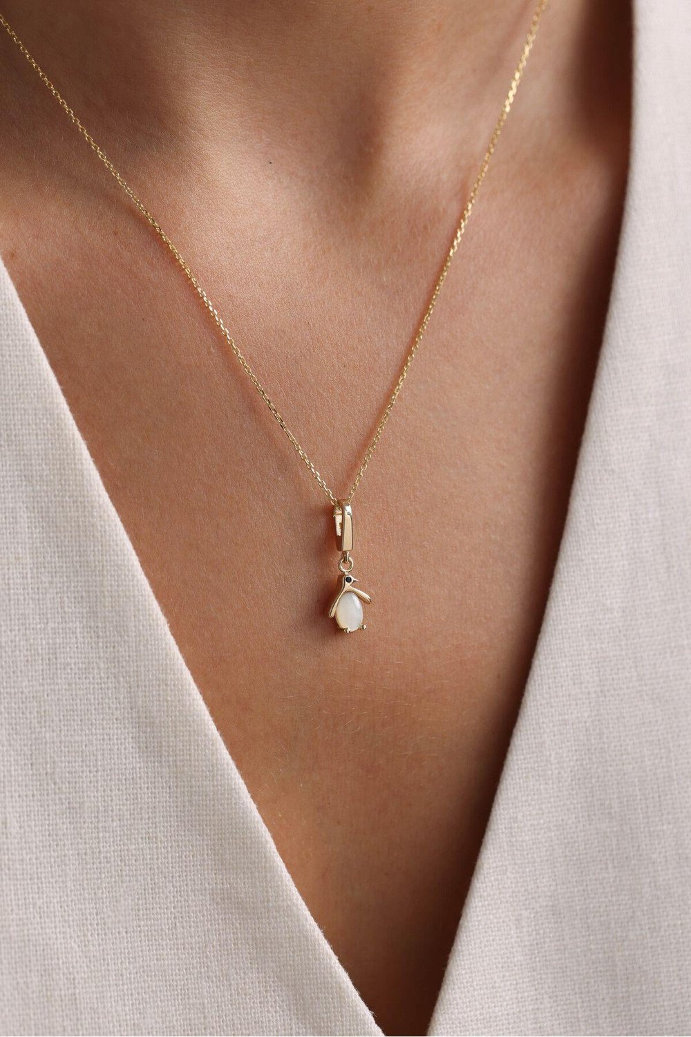Opal Stone Penguen Kilitli Charm Necklace 45 cm