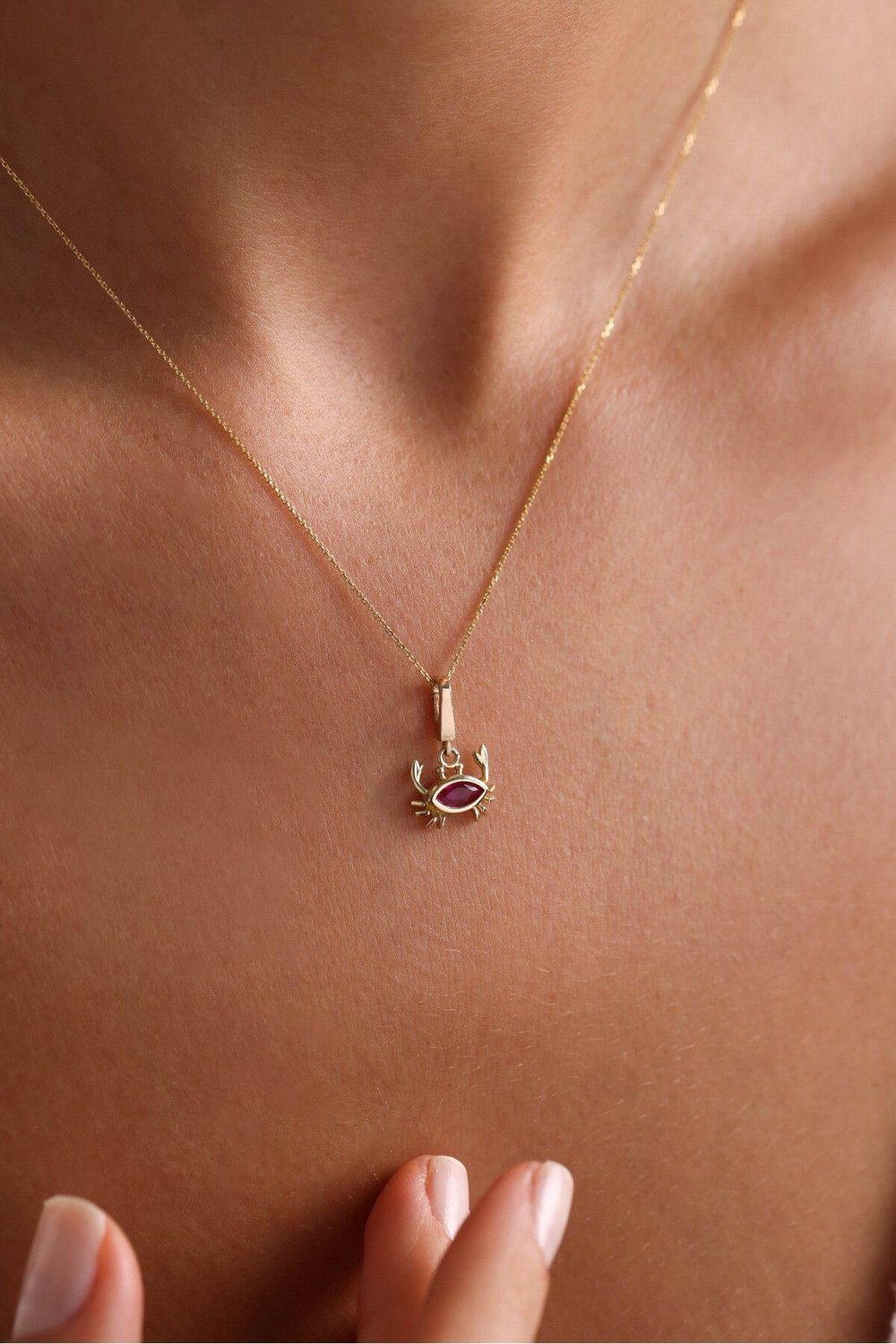 Pembe Stone Yengeç Kilitli Charm Necklace 45 cm