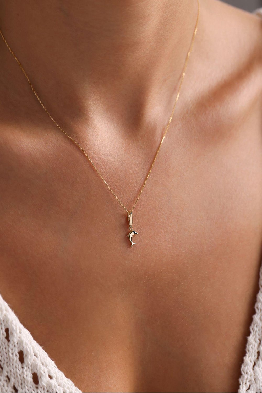 Siyah Stone Yunus Kilitli Charm Necklace 45 cm