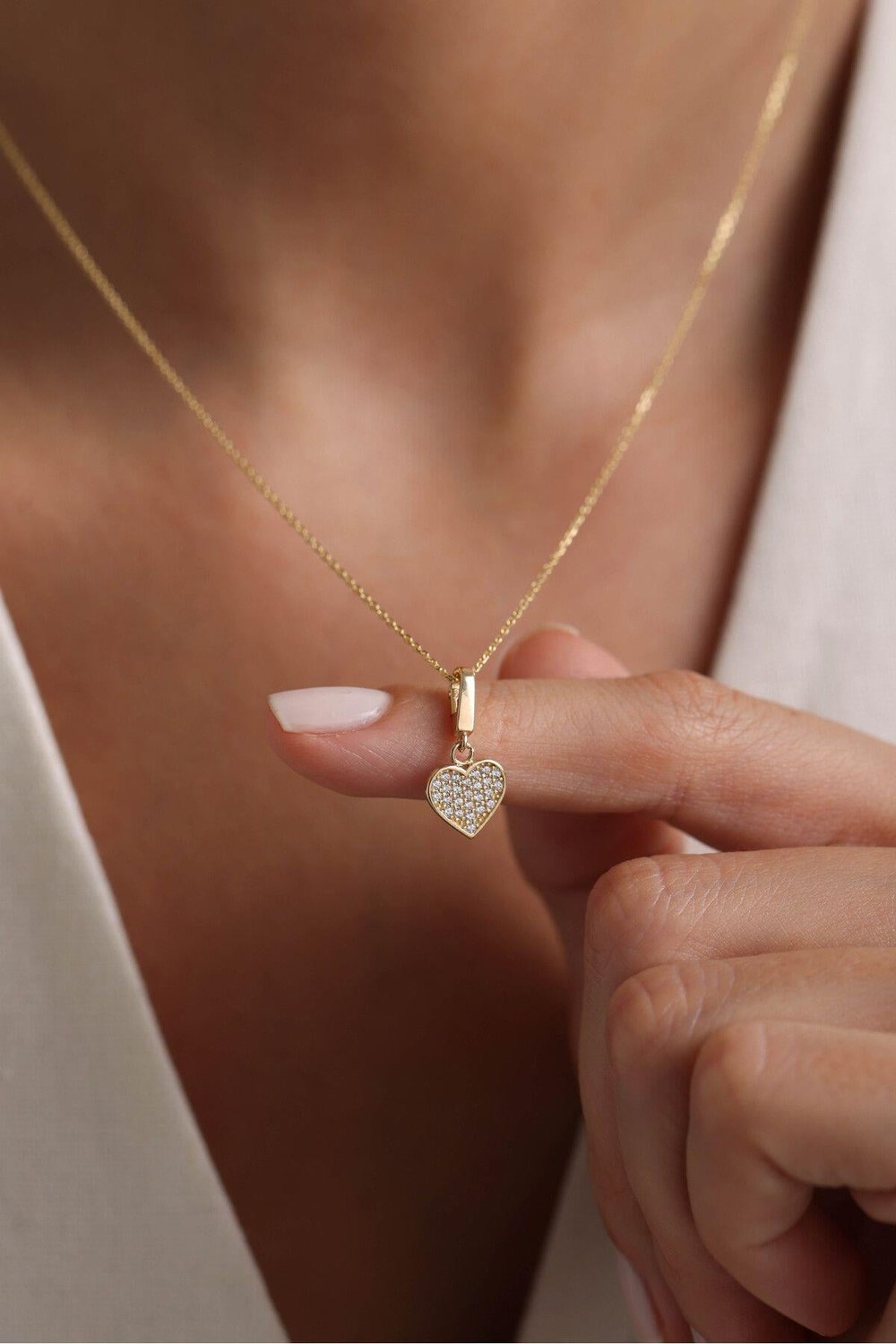Stone Minimal Kalp Kilitli Charm Pendant