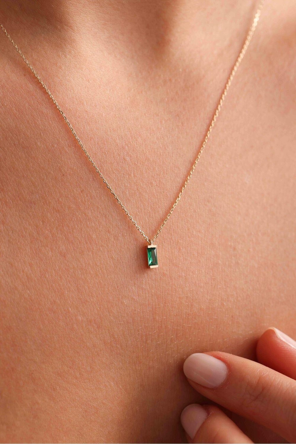 Yeşil Baget Stone Necklace
