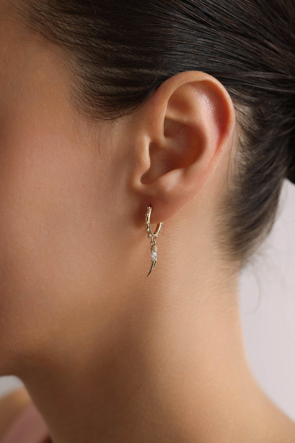 Beyaz Stone Sallantılı Ivory Rouss Earring