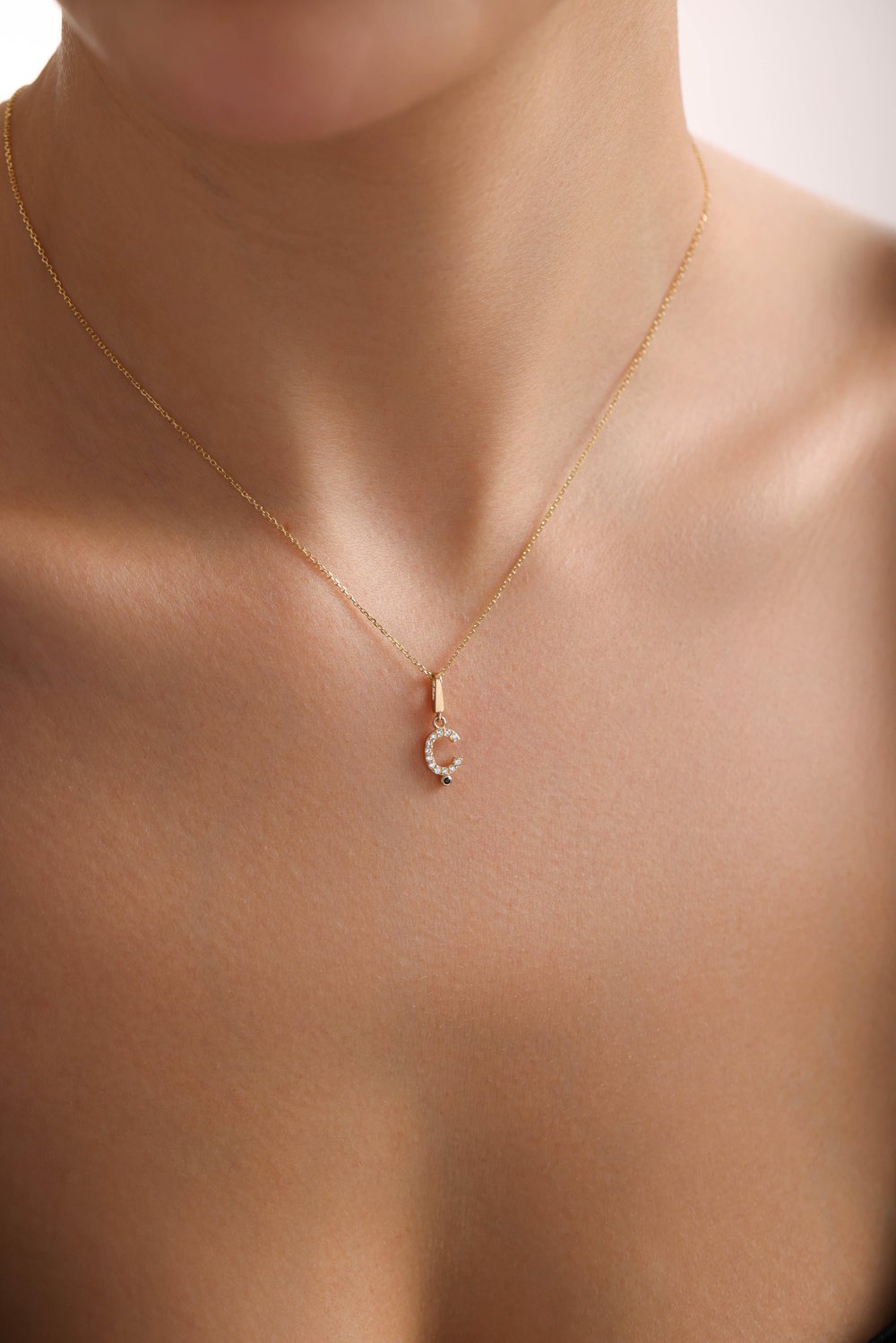Stone Ç Harf Kilitli Charm Necklace