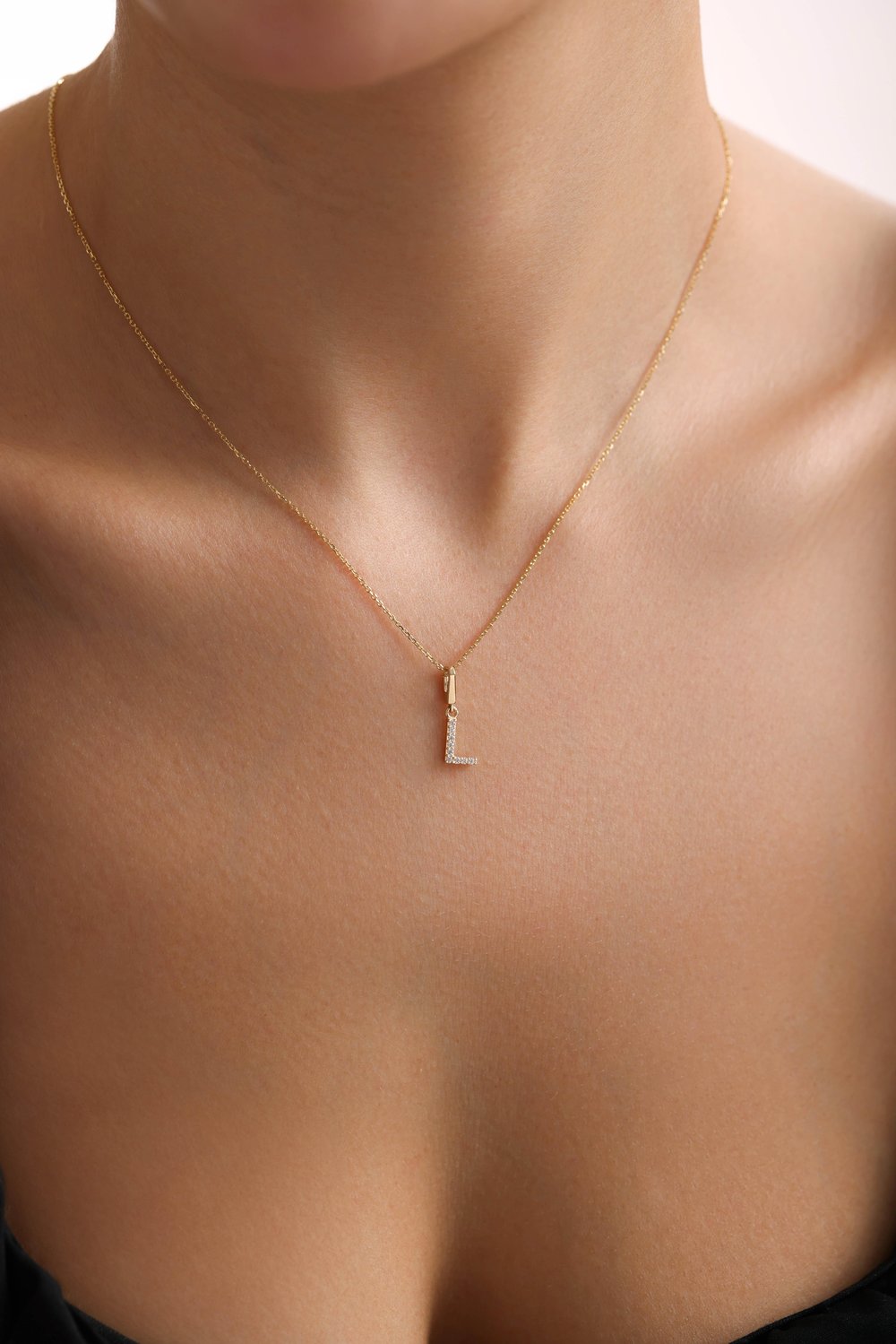 Stone L Harf Kilitli Charm Necklace