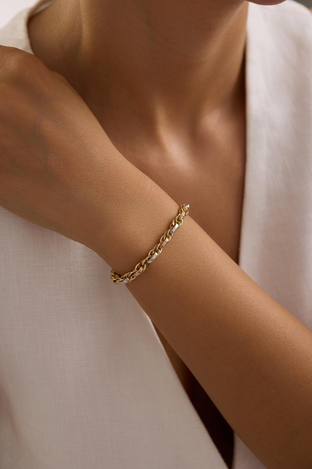 Trinity 3 Renk Hollow Twist Bracelet