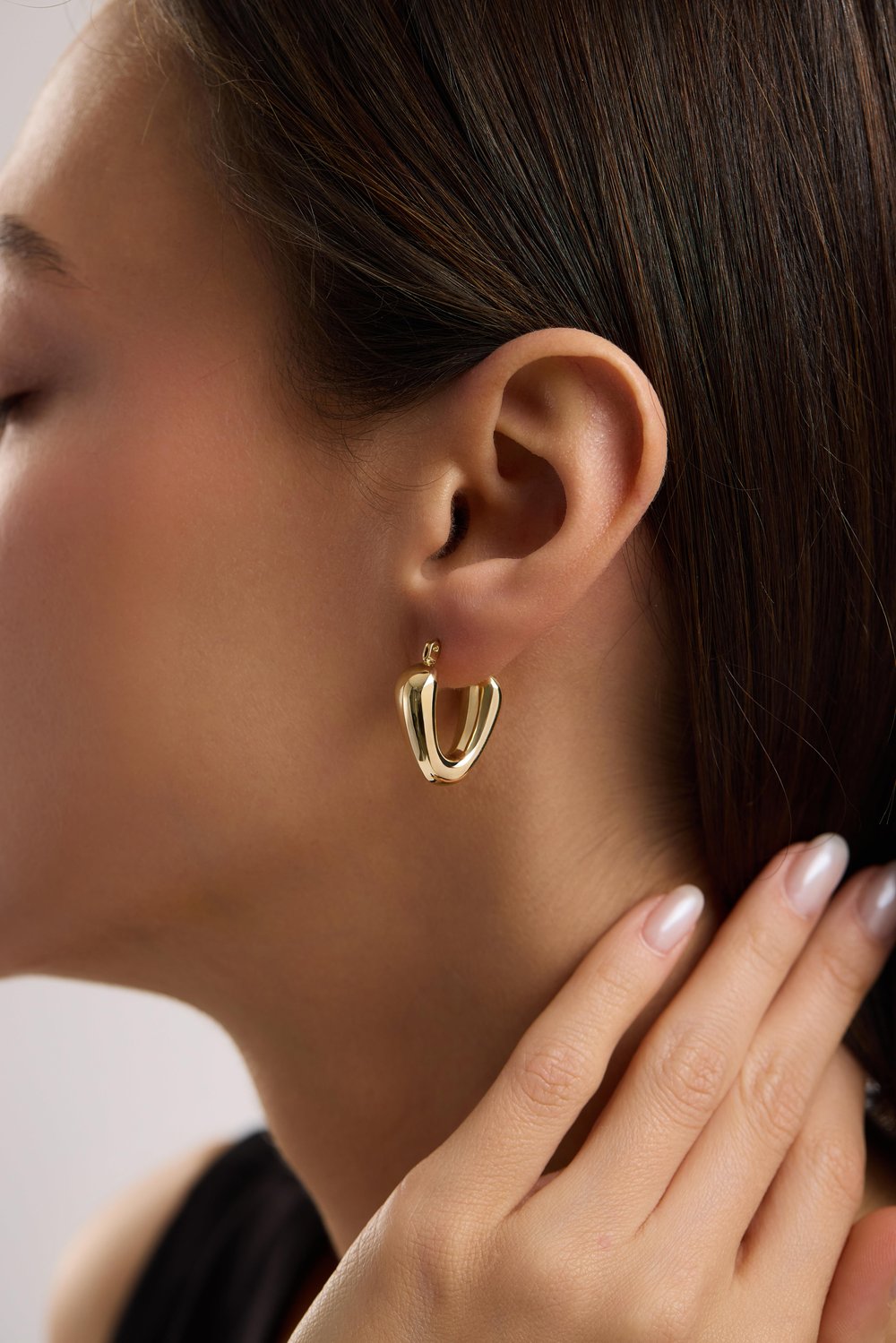 Velvet Bomb Earring