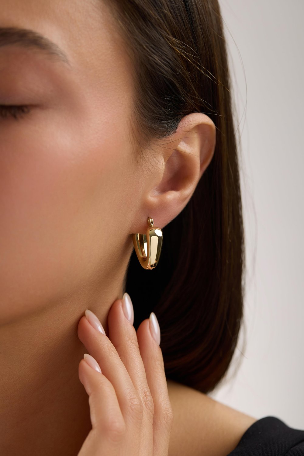 Velvet Bomb Earring