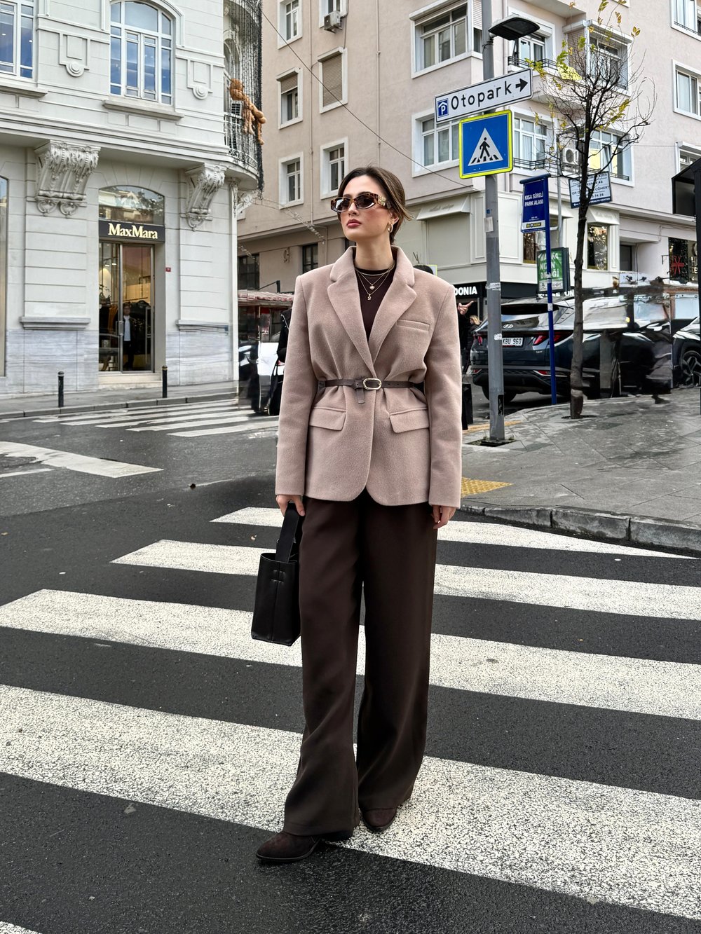 Kemerli Yün Vizon Blazer Ceket