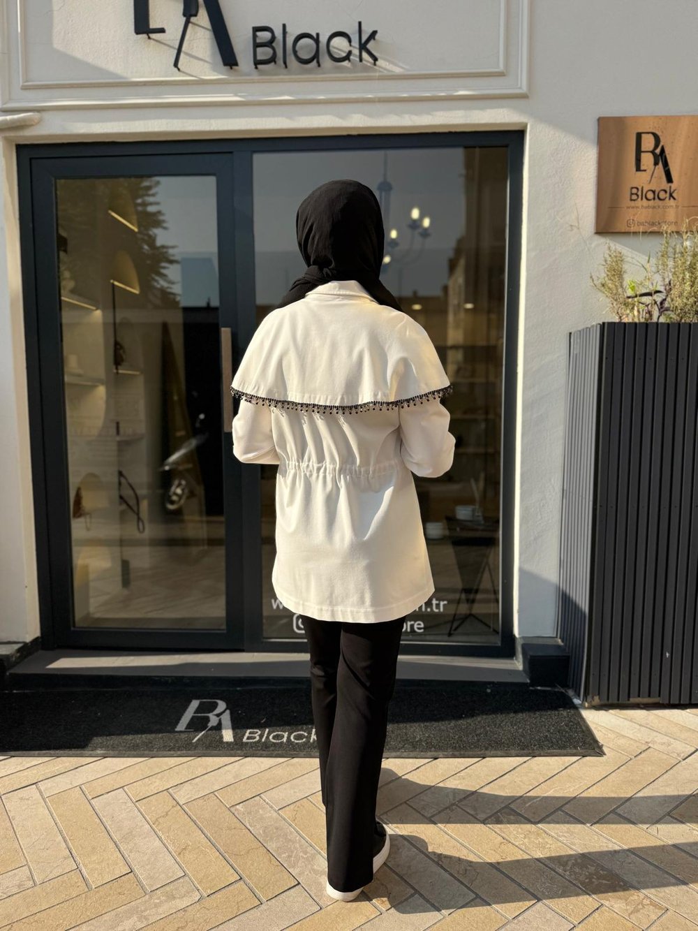 26FWCEK0002 Boncuk İşleme Cara Kadın Ceket Ekru