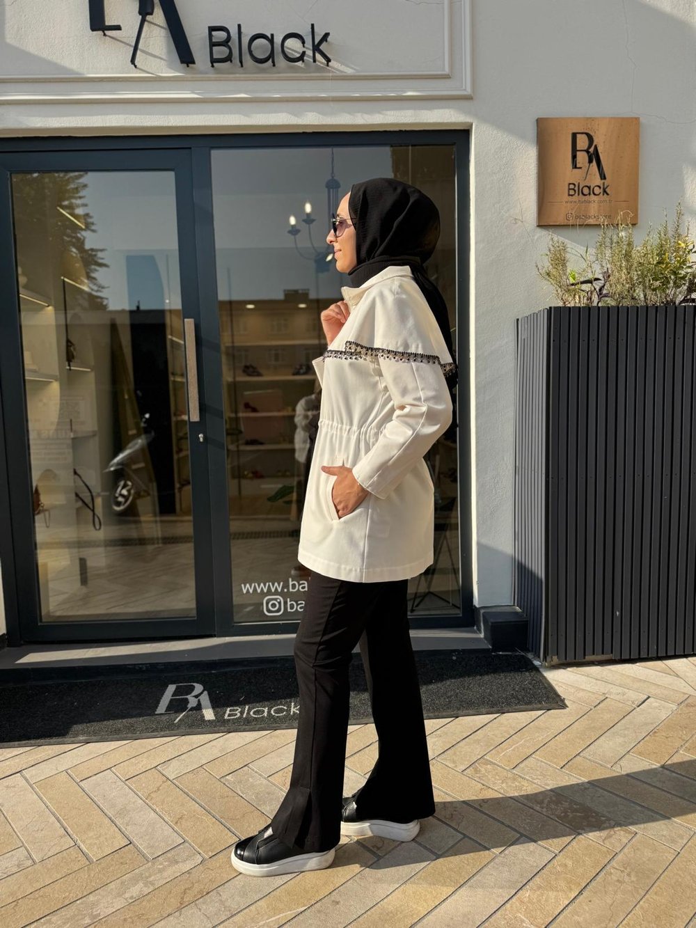 26FWCEK0002 Boncuk İşleme Cara Kadın Ceket Ekru