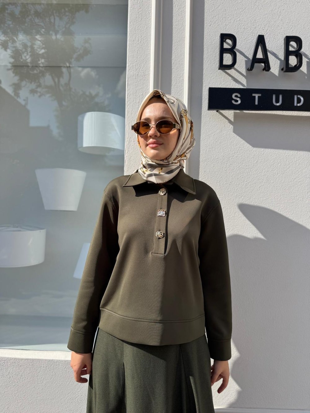 26FWSWE0011 Düğme Detaylı Kadın Sweat Haki Yeşil