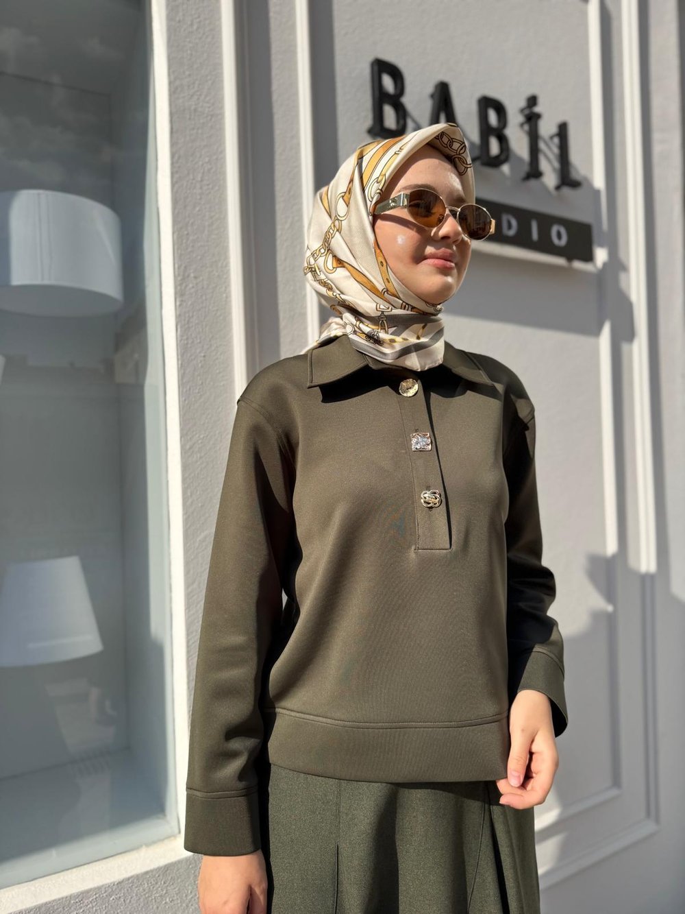 26FWSWE0011 Düğme Detaylı Kadın Sweat Haki Yeşil