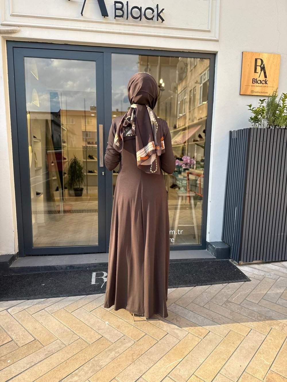 303920 Broş Detay Kadın Elbise Kahve