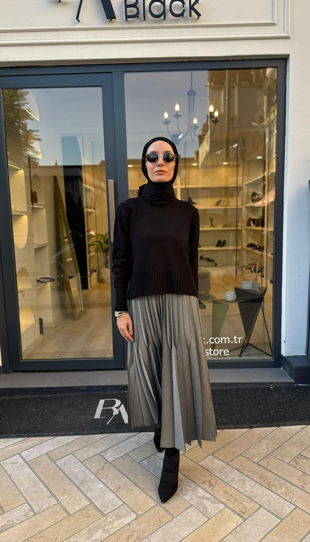 38902 Piliseli Kadın Etek Gri