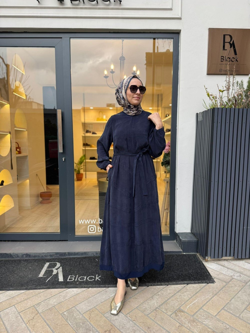 39800 Dikiş Detay Kadın Elbise Lacivert