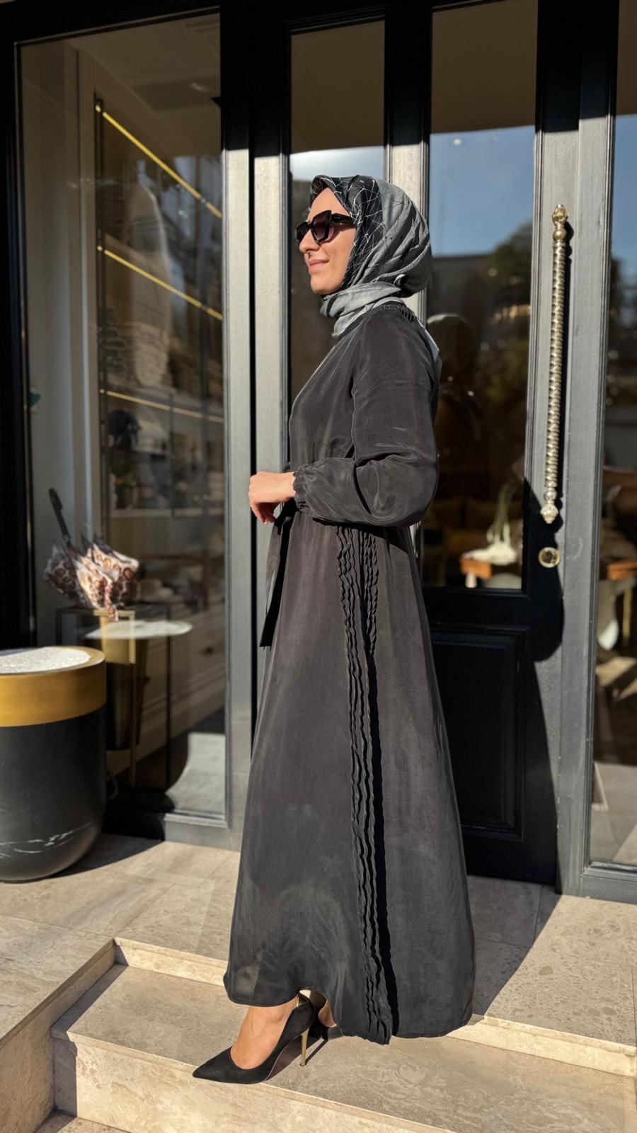 39833 Kuşaklı Kadın Elbise Siyah
