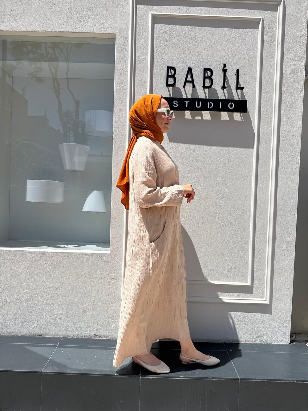 Kendinden Desenli Kadın Elbise Bej