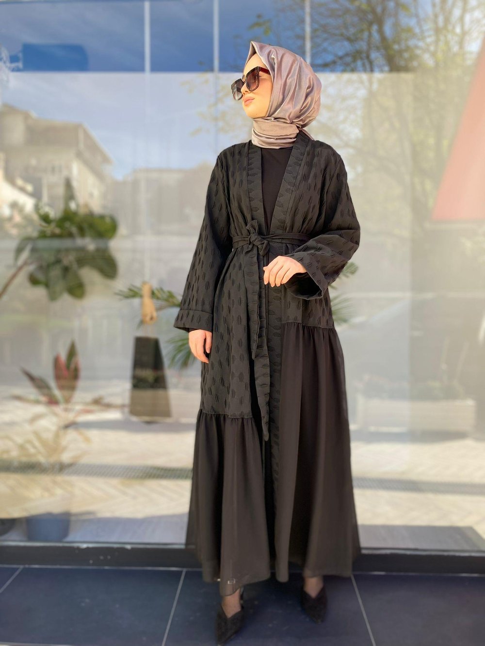Kendinden Desenli Şifon Detaylı Kadın Kimono Siyah