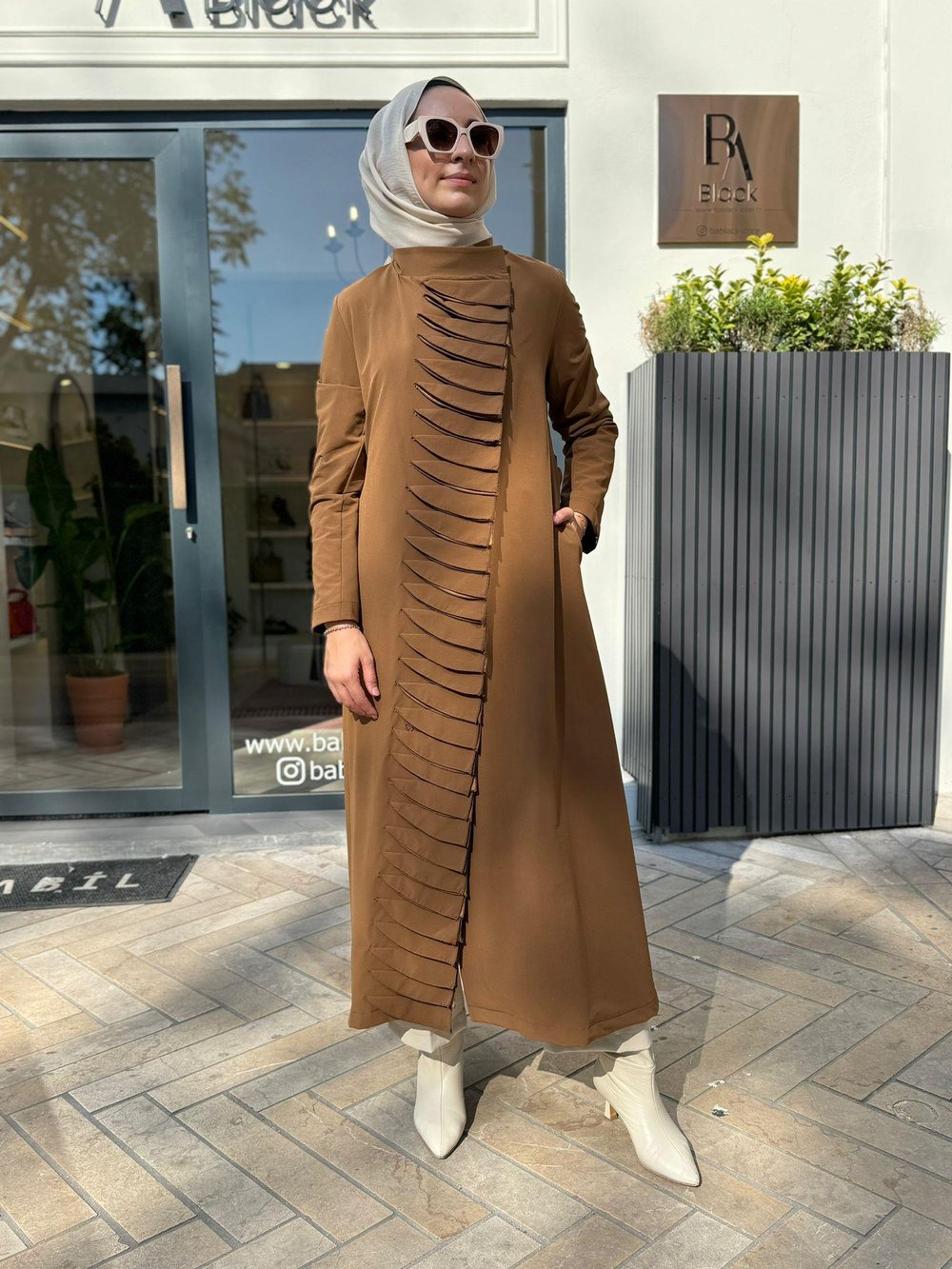Önü Parça Detaylı Kadın Pardesü Taba
