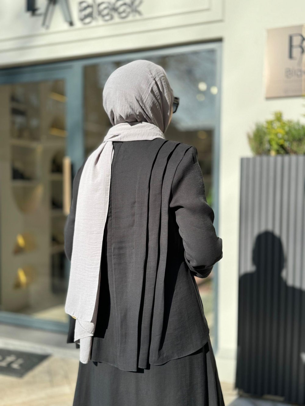 Parça Detaylı Kadın Etekli Takım Siyah