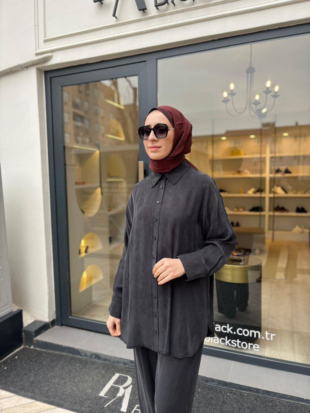 Taşlanmış Pantolonlu Kadın Takım Siyah