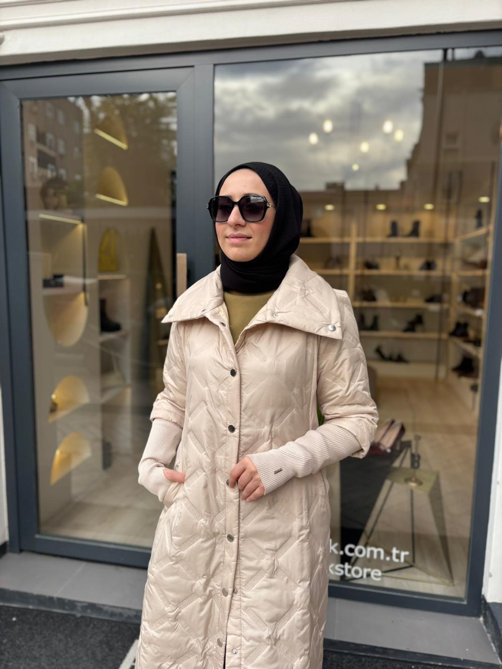 Triko Kol Detaylı Kadın Mont Bej