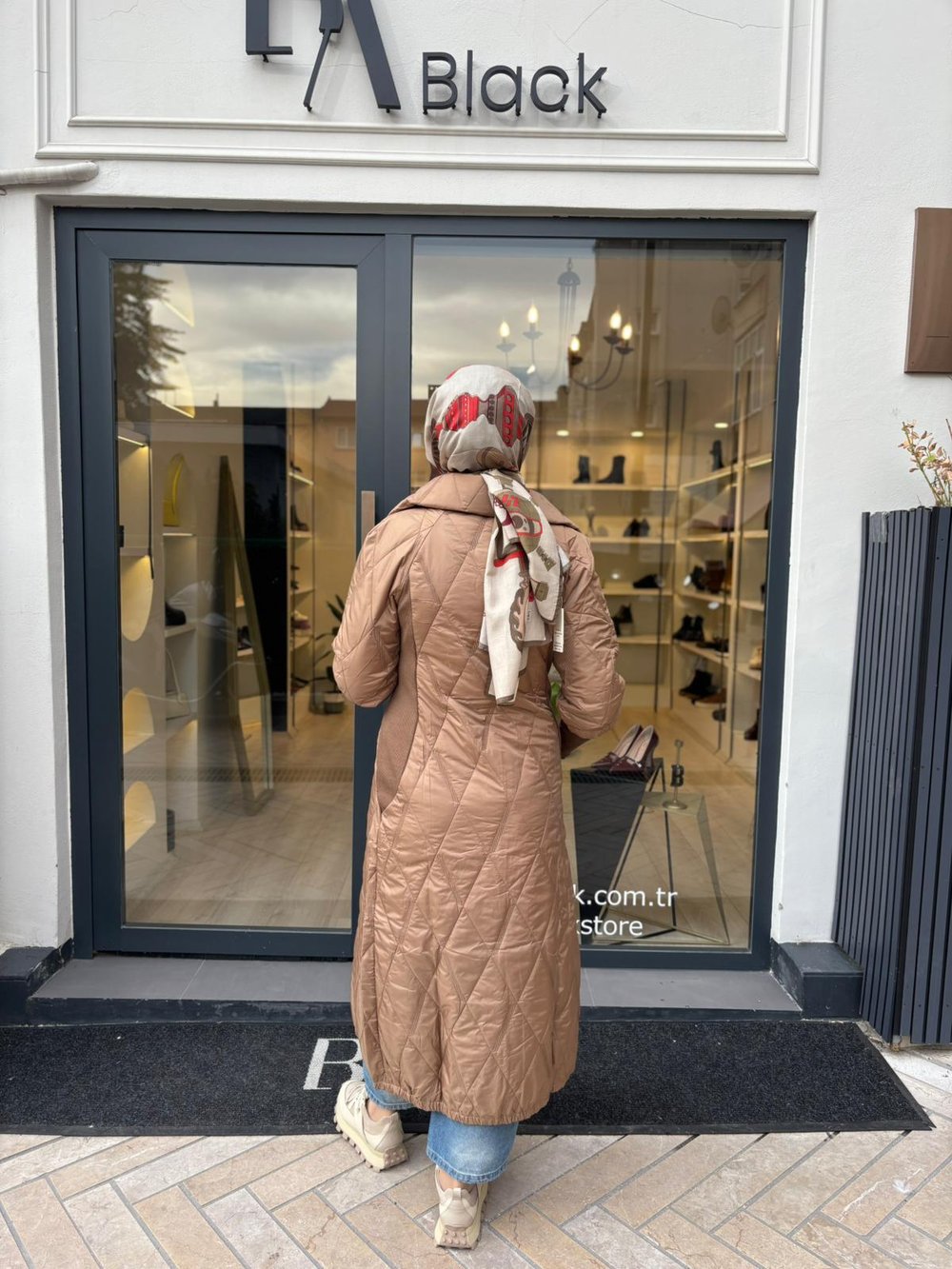 Triko Kol Detaylı Kadın Mont Camel
