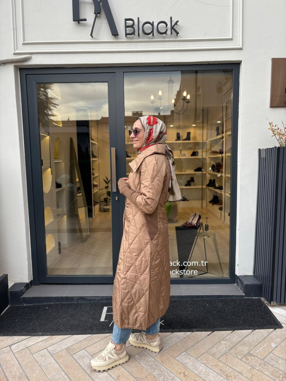 Triko Kol Detaylı Kadın Mont Camel