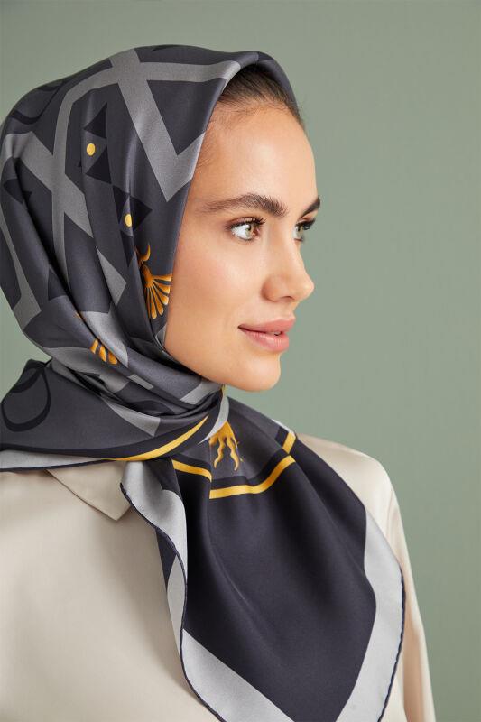 Kubbe Siyah Tivil İpek Eşarp 90x90
