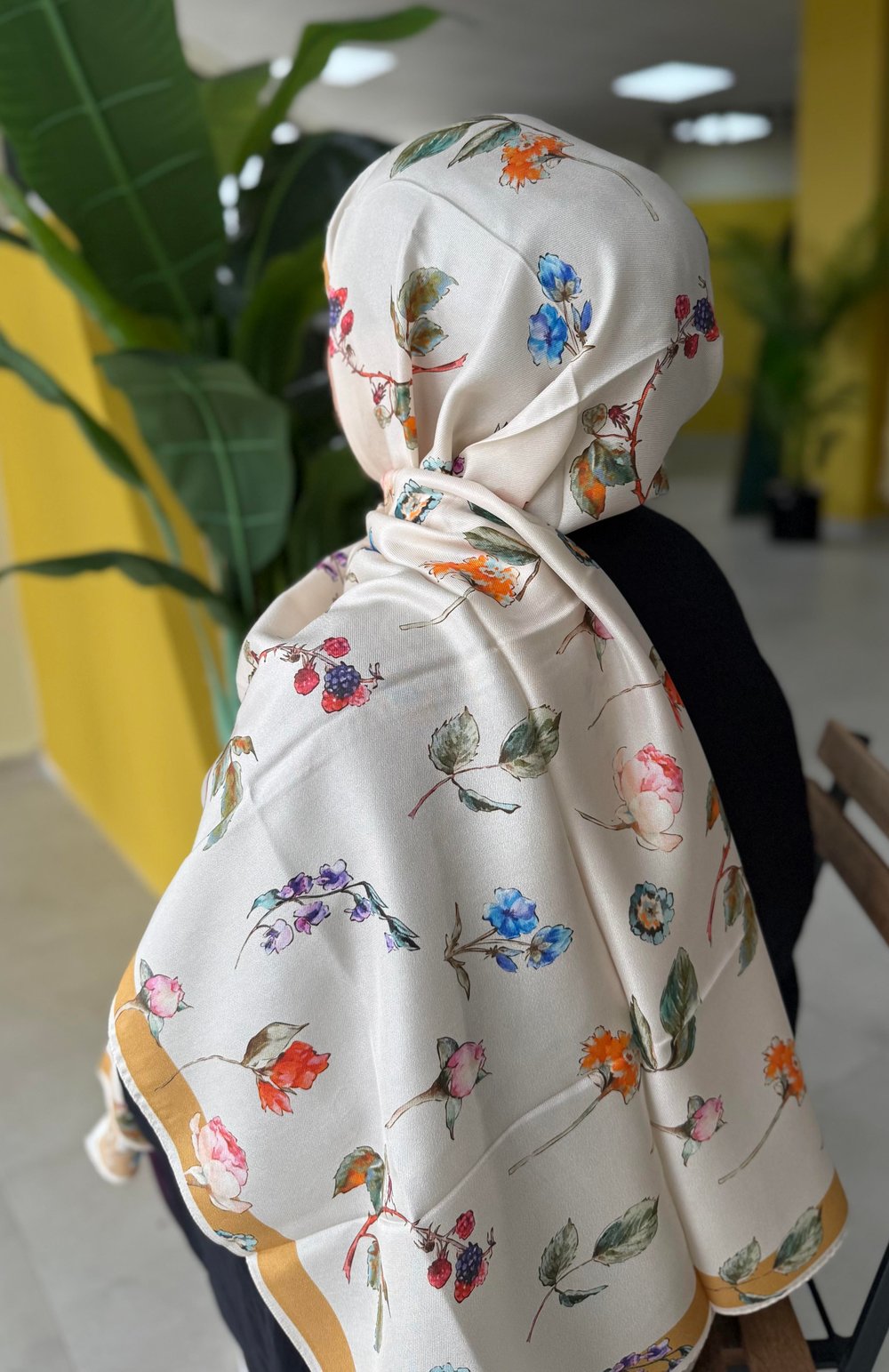 Bloomy Ekru